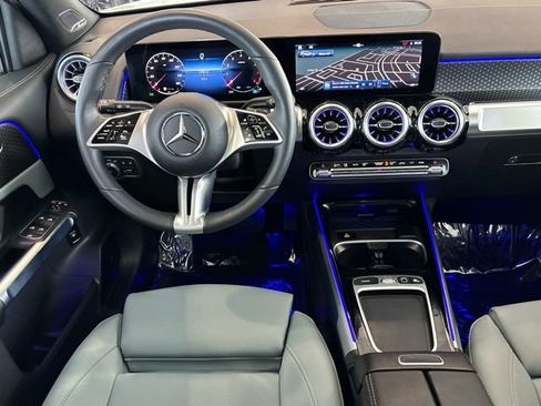 Certified 2026 Mercedes-Benz GLB 250 4MATIC image 17