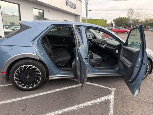 Used 2024 Hyundai Ioniq 5 Limited image 13