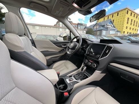 Certified 2023 Subaru Forester Limited image 17