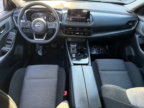 Used 2023 Nissan Rogue SV FWD image 15