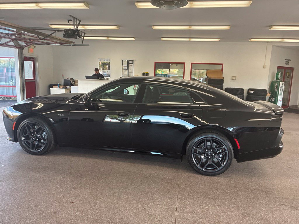 Used 2026 Dodge Charger R/T AWD/4WD image 7