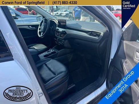 Used 2022 Ford Escape SEL FWD image 9