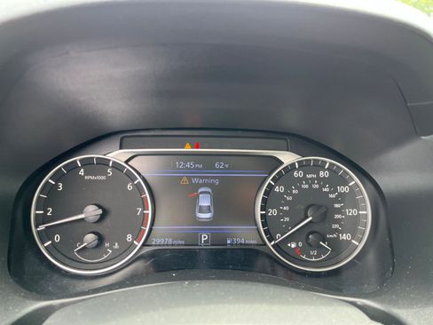 Used 2025 Nissan Altima 2.5 SV FWD image 10