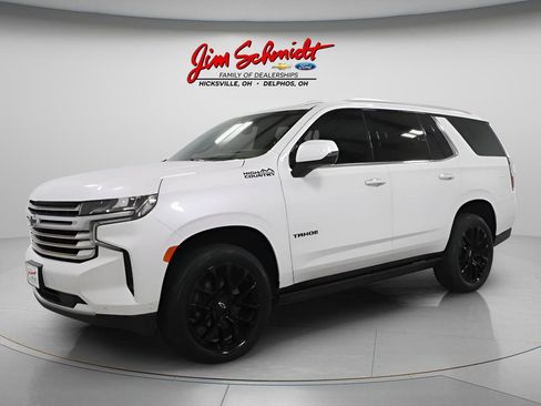 Used 2024 Chevrolet Tahoe High Country w/ Advanced Technology Package AWD/4WD image 2
