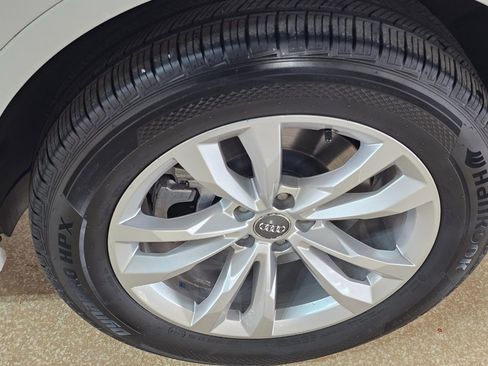 Used 2019 Audi Q7 3.0T Premium w/ Convenience Package image 48