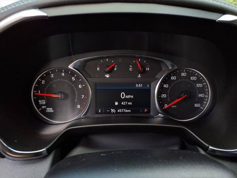 Used 2025 Chevrolet Blazer LT AWD/4WD image 21