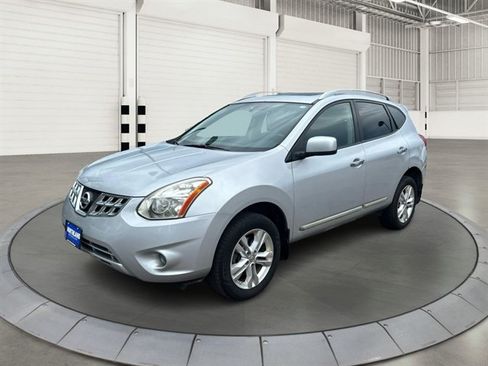 Used 2013 Nissan Rogue SV w/ Premium Pkg AWD/4WD image 9