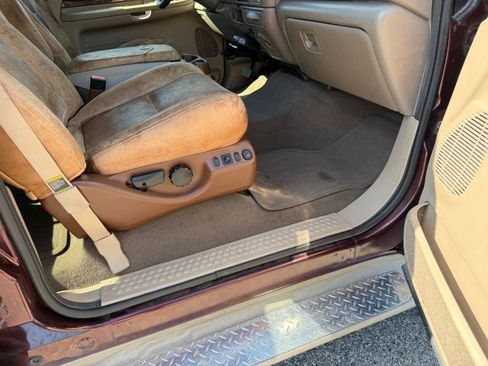 Used 2004 Ford F250 Lariat AWD/4WD image 12