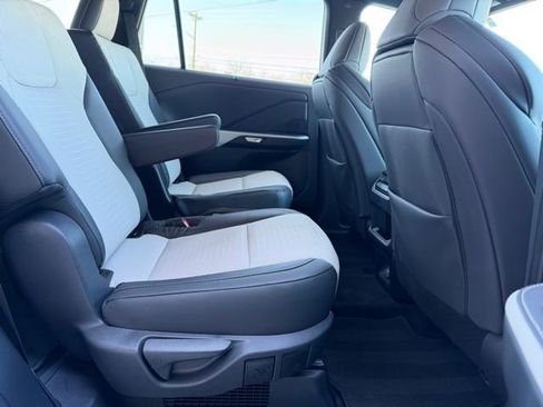 Used 2025 Lexus TX 500h AWD w/ Technology Package image 12