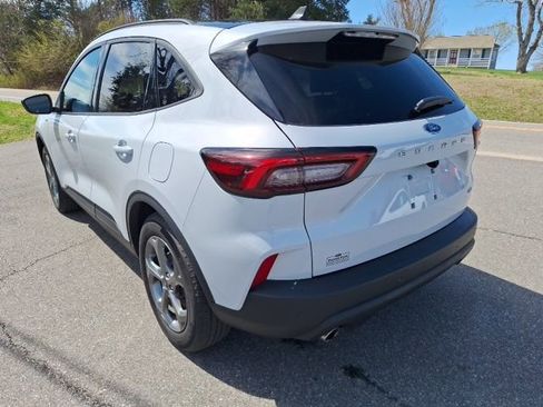 Certified 2025 Ford Escape ST-Line w/ Equipment Group 301A image 5