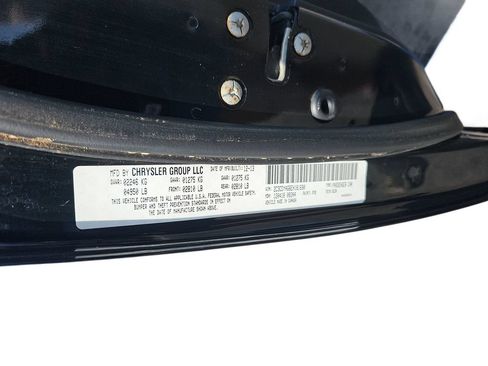 Used 2014 Dodge Challenger SXT Plus RWD image 31