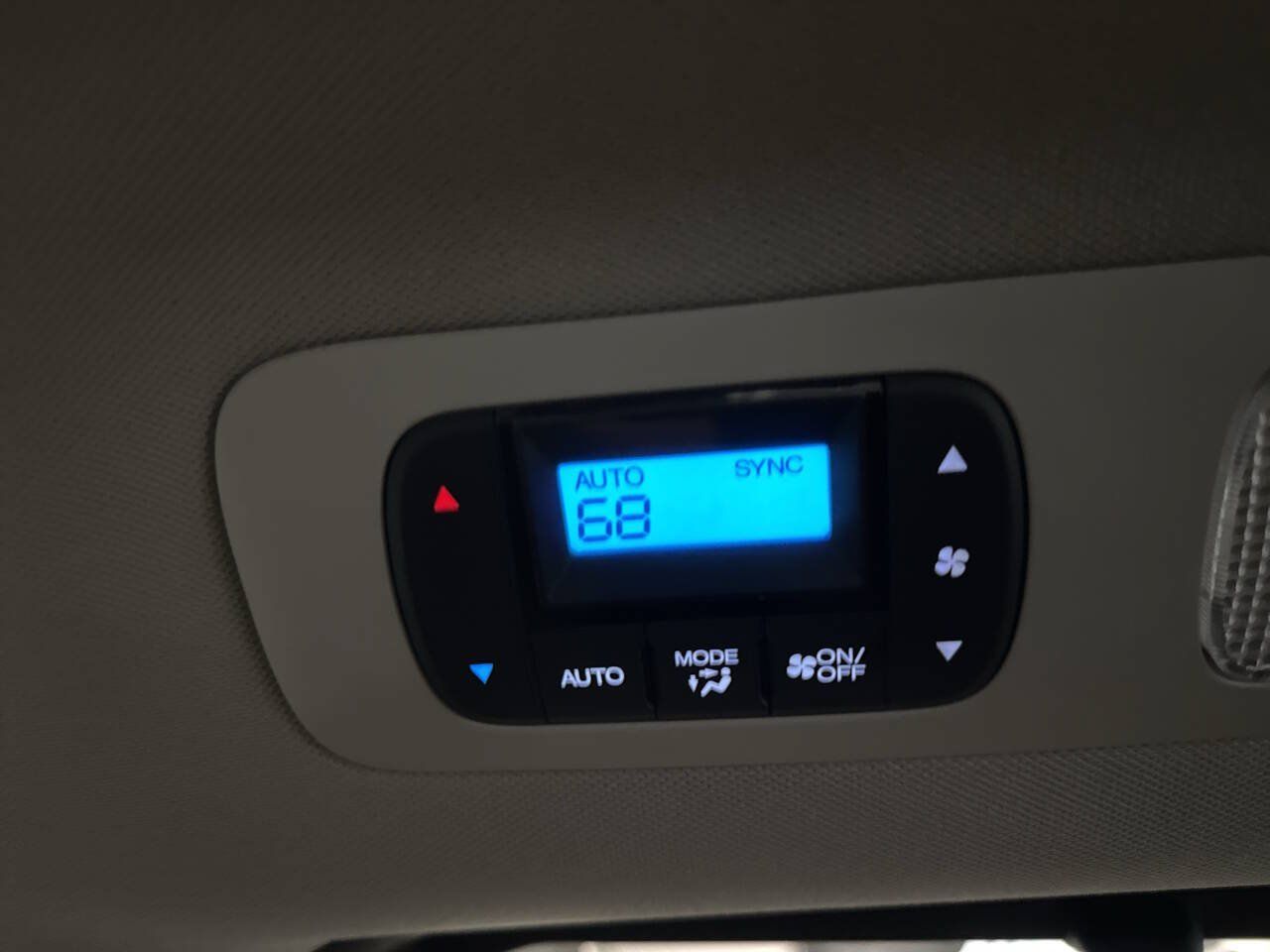 Used 2013 Honda Odyssey Touring Elite image 25