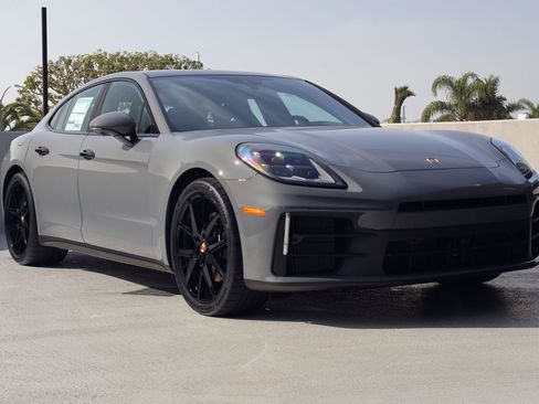 New 2026 Porsche Panamera image 7