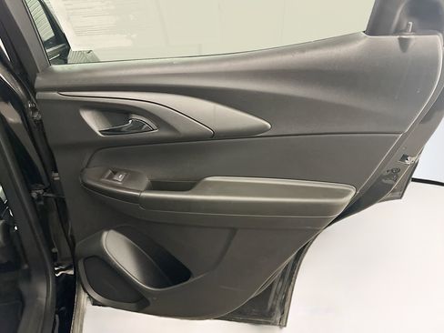 Used 2025 Chevrolet TrailBlazer LT image 30