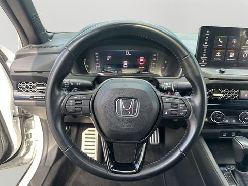 Used 2023 Honda Accord Sport image 12