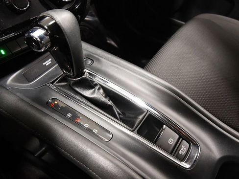 Certified 2022 Honda HR-V Sport image 25