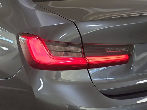 Used 2021 BMW 330i Sedan w/ Convenience Package RWD image 32