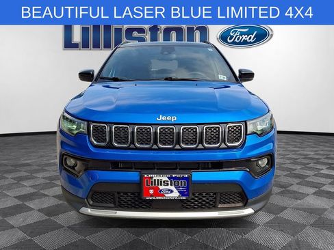 Used 2023 Jeep Compass Limited AWD/4WD image 2