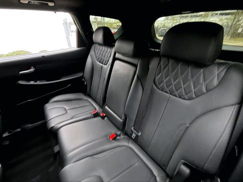 Used 2022 Hyundai Santa Fe Calligraphy image 18