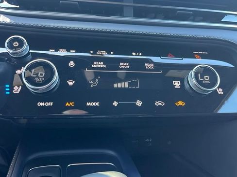 Certified 2026 INFINITI QX60 Sport w/ Dark Cargo Package AWD/4WD image 17