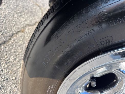 Used 2023 GMC Savana 2500 image 24