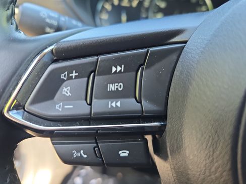 Used 2022 MAZDA CX-5 AWD 2.5 S w/ Premium Package image 17