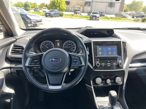 Used 2023 Subaru Forester Premium AWD/4WD image 2