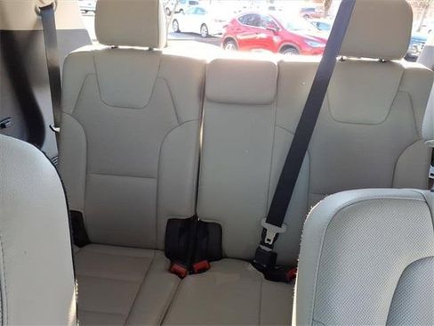 Used 2022 Kia Telluride EX w/ EX Premium Package image 15