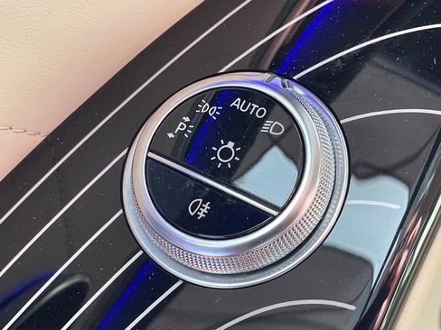 Used 2023 Mercedes-Benz S 580e 4MATIC Sedan w/ AMG Line image 17