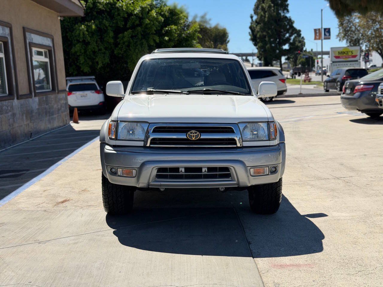 Used 1999 Toyota 4Runner Limited w/ Upgrade Value Pkg 5 RWD image 3