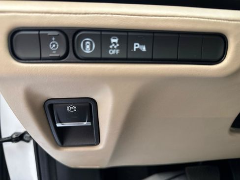 Used 2024 Acura MDX SH-AWD w/ Technology Package image 11