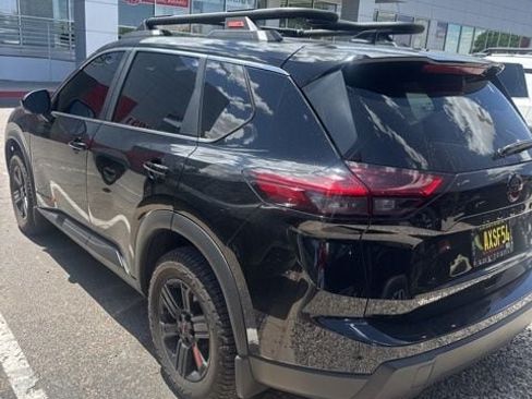 Certified 2025 Nissan Rogue SV AWD/4WD image 12