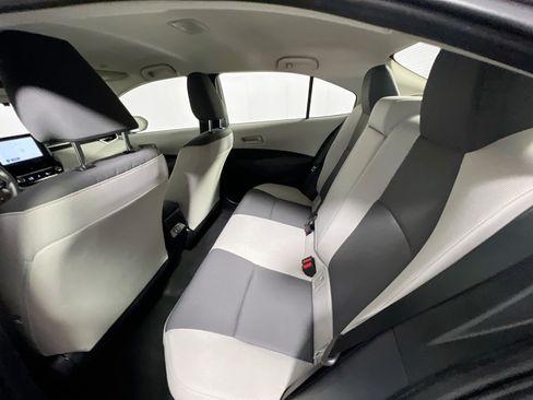 Used 2026 Toyota Corolla LE FWD image 27