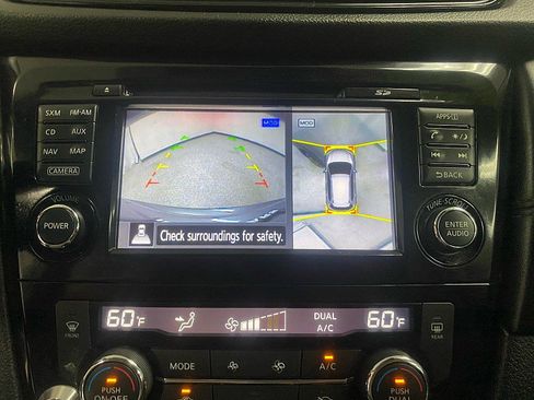 Used 2017 Nissan Rogue SL w/ SL HEV Premium Package image 21