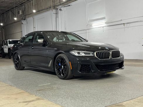 Used 2023 BMW M550i xDrive AWD/4WD image 3