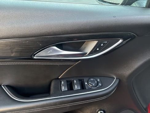 Used 2022 Buick Envision Preferred image 11