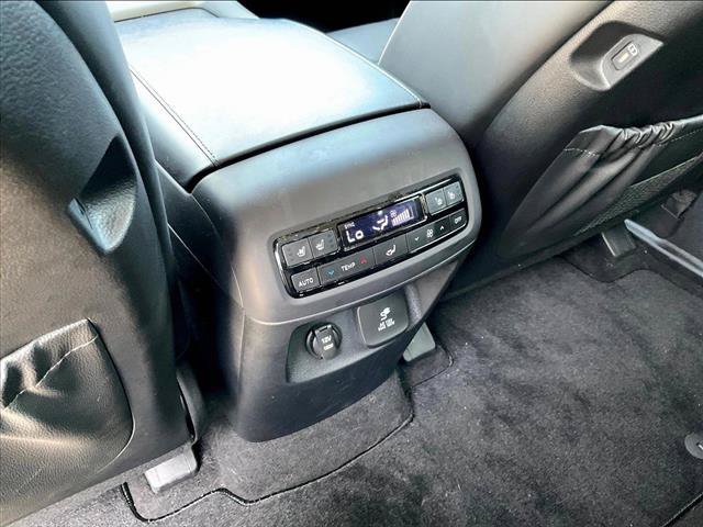 Used 2024 Hyundai Palisade SEL w/ Premium Package FWD image 21