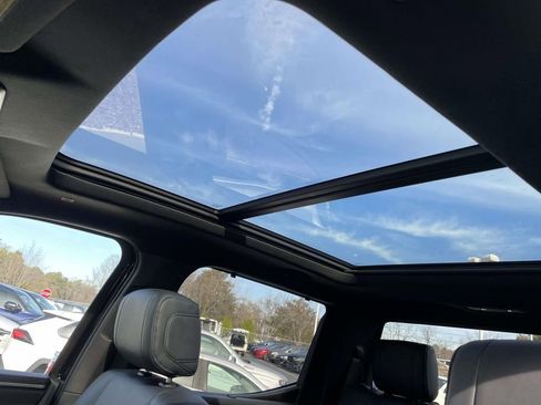 Used 2025 Toyota Tundra Platinum image 31