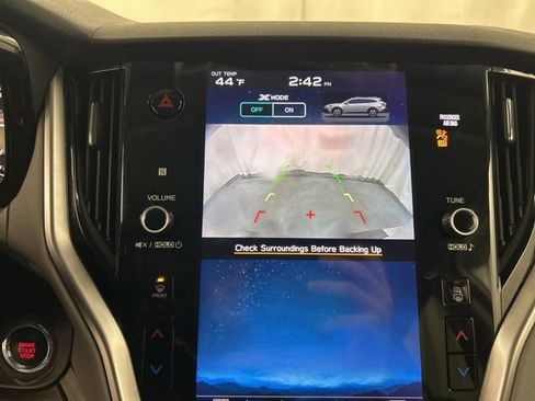 Used 2022 Subaru Outback Premium image 19