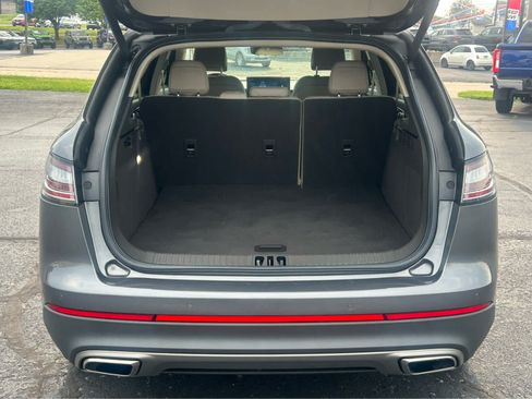 Used 2023 Lincoln Nautilus FWD image 6