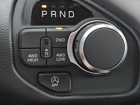 New 2026 RAM 1500 Express AWD/4WD image 15