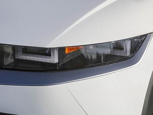 New 2026 Hyundai Ioniq 5 SEL image 8