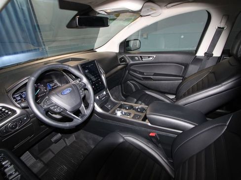 Used 2024 Ford Edge SEL AWD/4WD image 2
