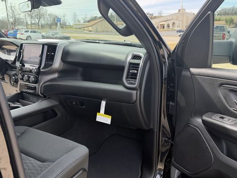 New 2026 RAM 1500 Express image 30