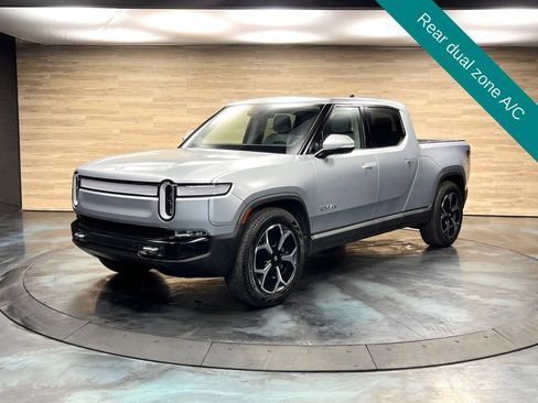 Used 2024 Rivian R1T Adventure image 3