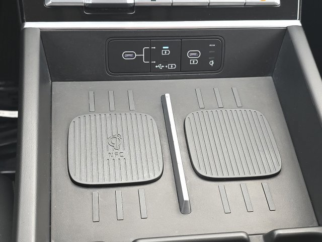 Certified 2025 Hyundai Santa Fe SEL FWD image 17