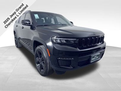 New 2025 Jeep Grand Cherokee L Limited w/ Black Appearance Package