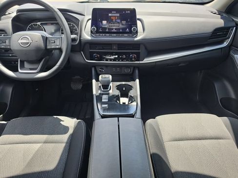 Certified 2026 Nissan Rogue SV FWD image 15