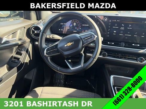 Used 2025 Chevrolet Equinox LT image 13