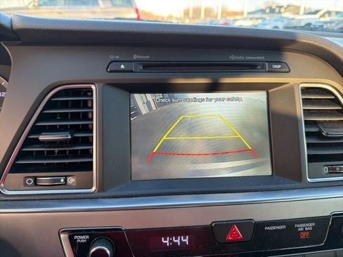 Used 2016 Hyundai Sonata SE image 5